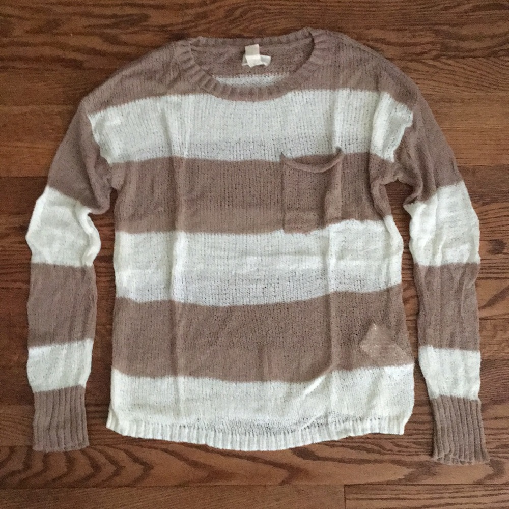 Levi’s Women’s Striped Sweater Size Medium